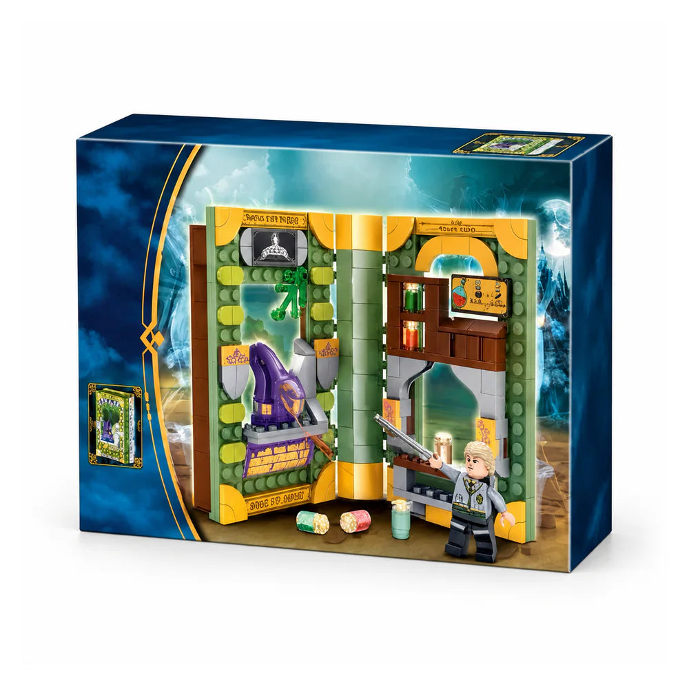 علبة طقم بناء Magic Academy أوضة الجرعات، عليها الطقم الأخضر اللي على شكل كتاب مفتوح على أوضة الجرعات